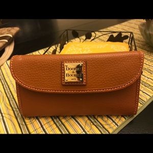 Wallet Dooney and Bourke